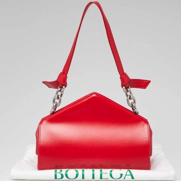 Bottega Veneta Red Leather The Tip Shoulder Bag - Picture 1 of 8